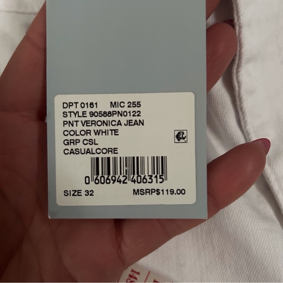 Antonio Melani Veronica White Flare Jeans - Picture 9 of 9